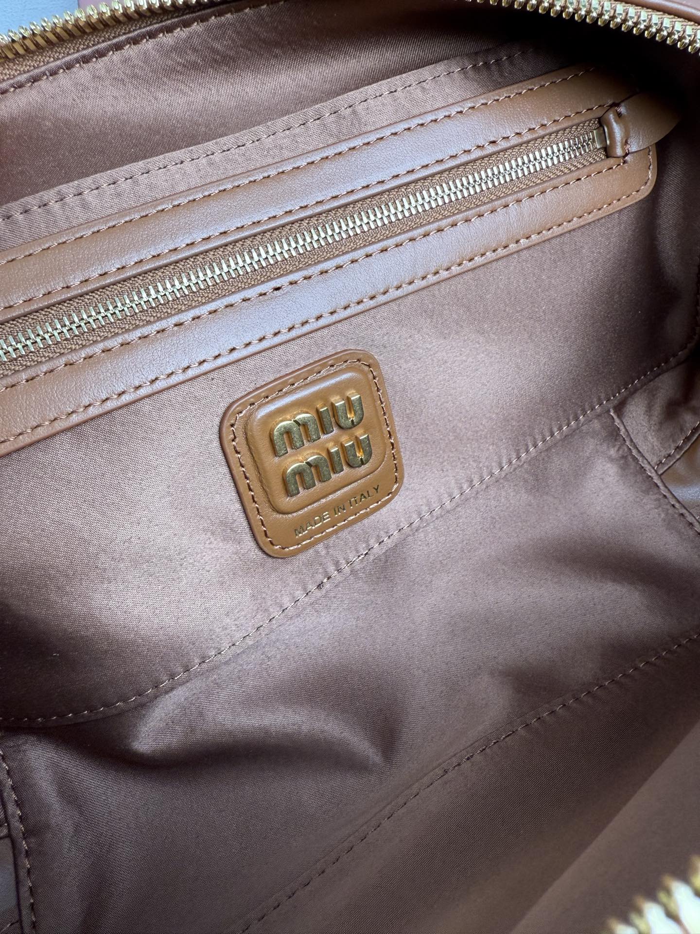 Bolsa miumiu