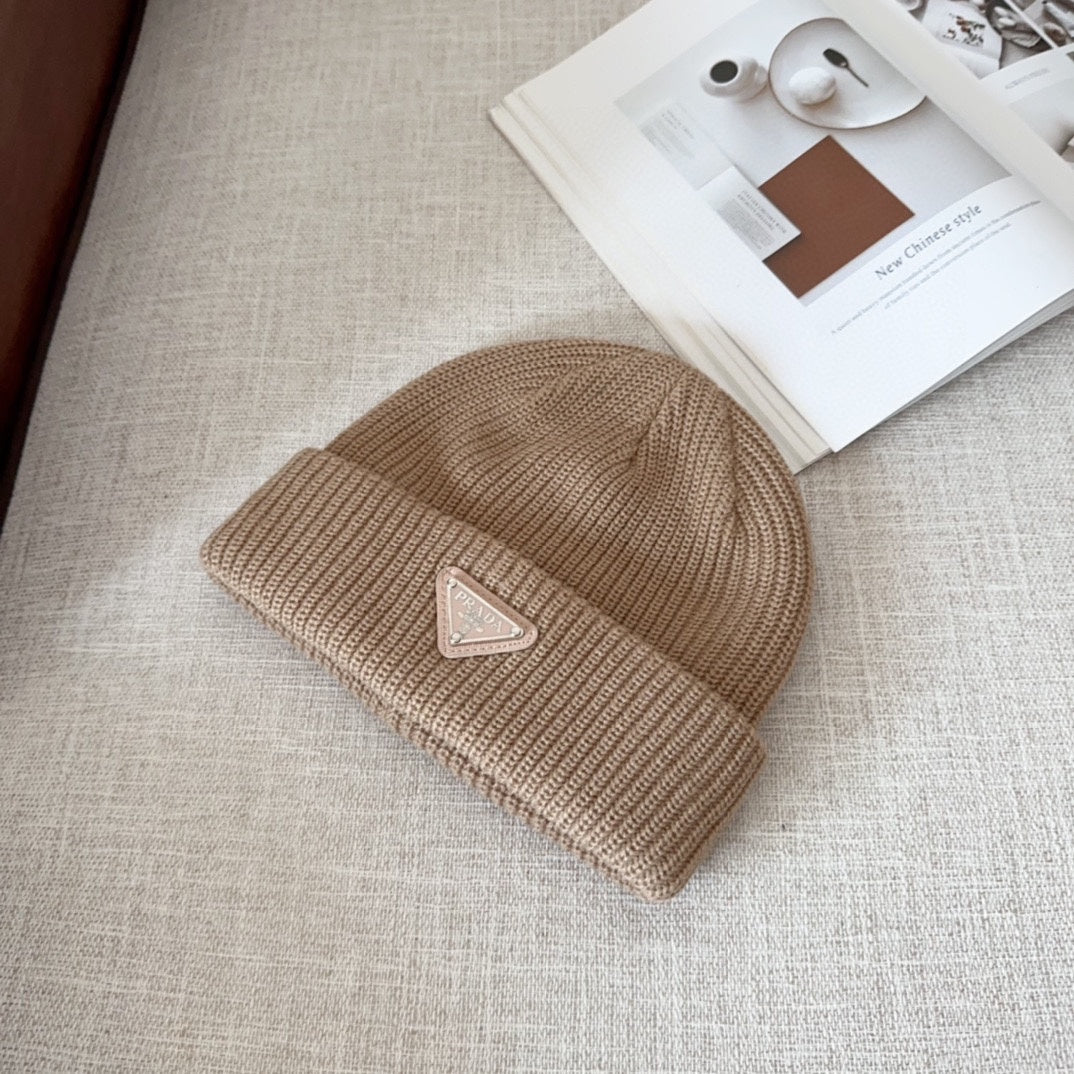 Gorro em lã Prada