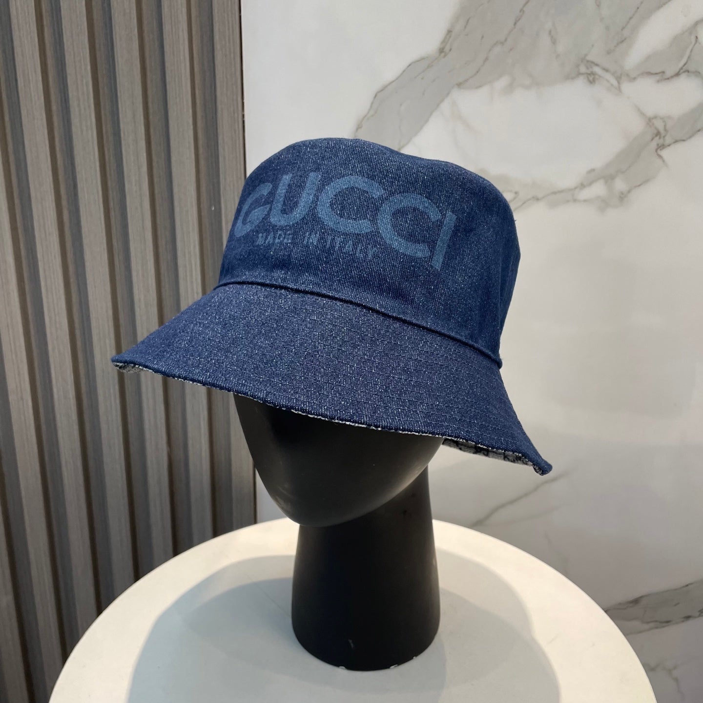 Bucket Gucci