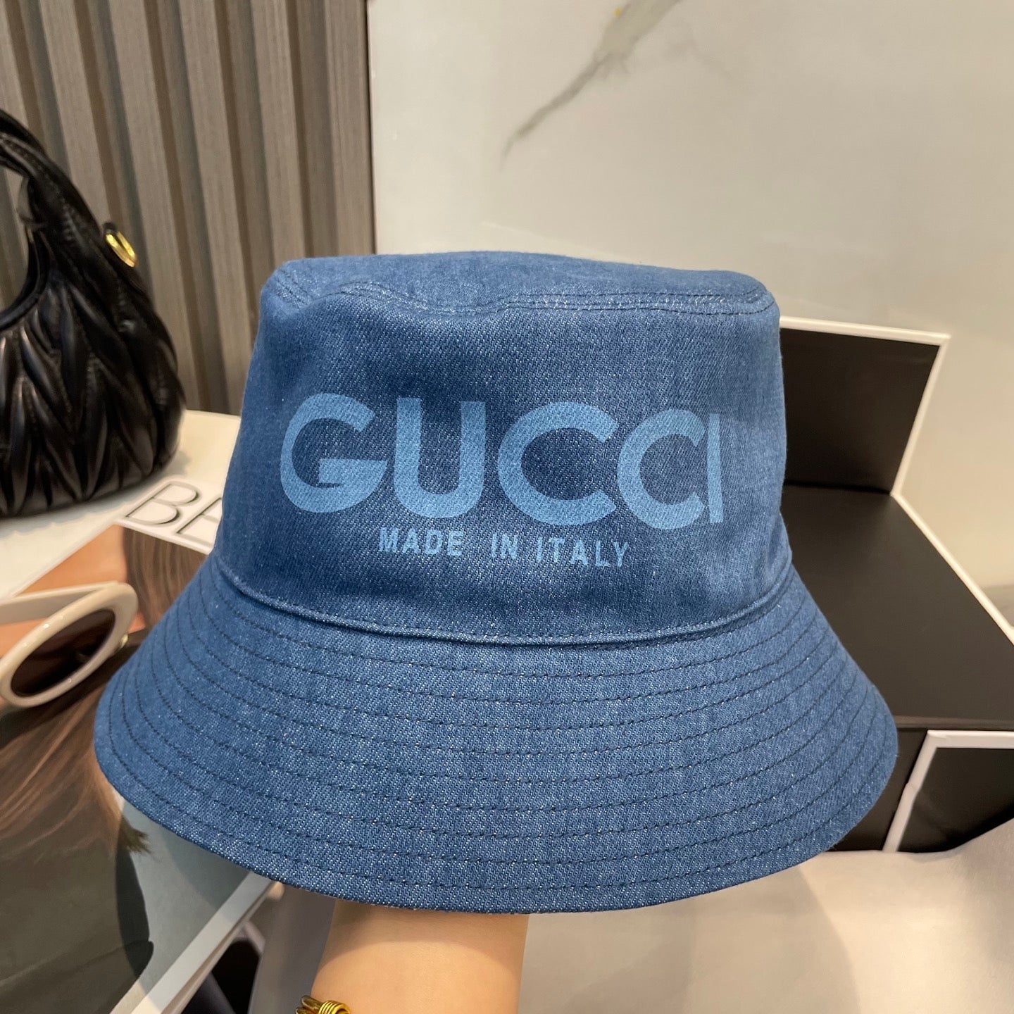 Bucket Gucci