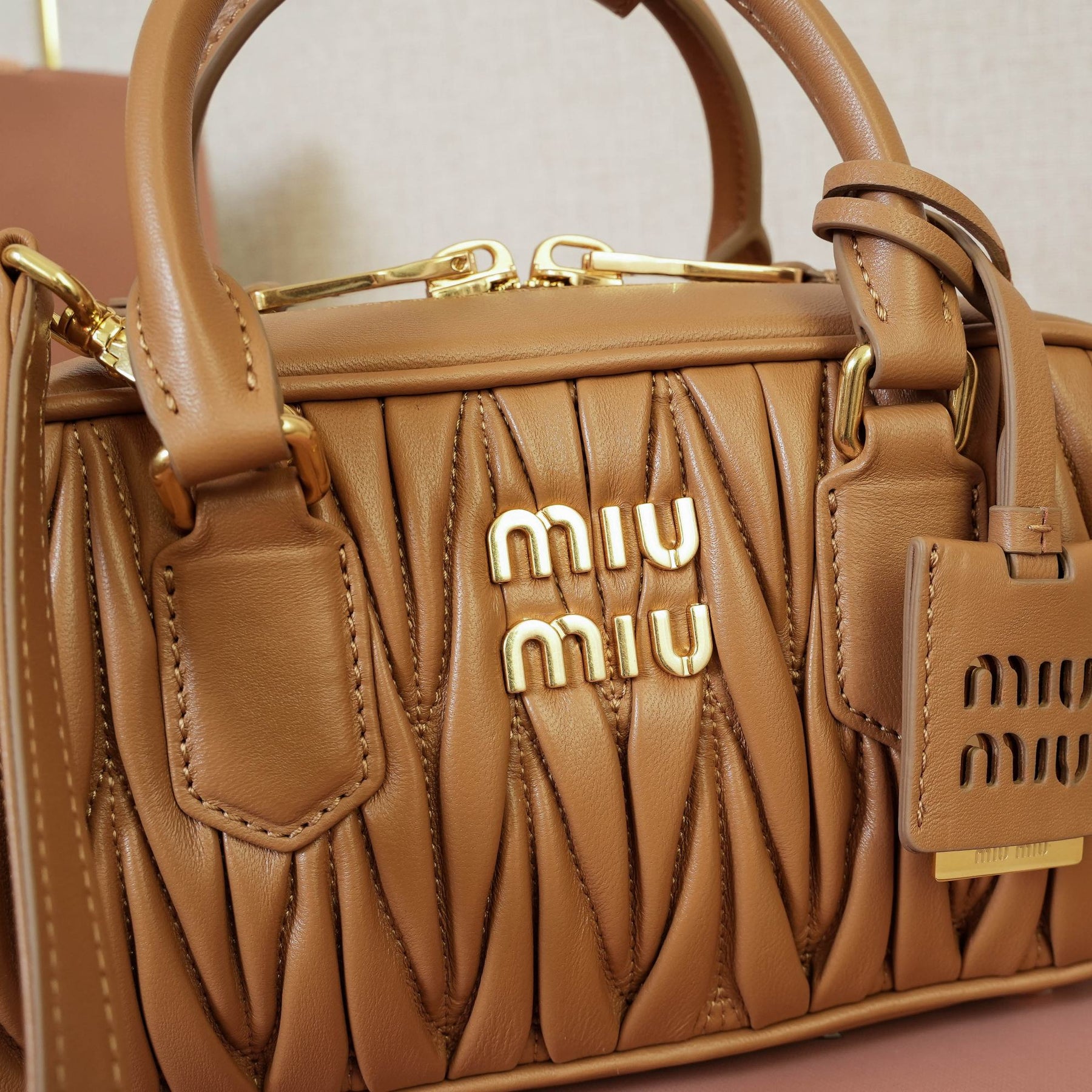 Bolsa miumiu