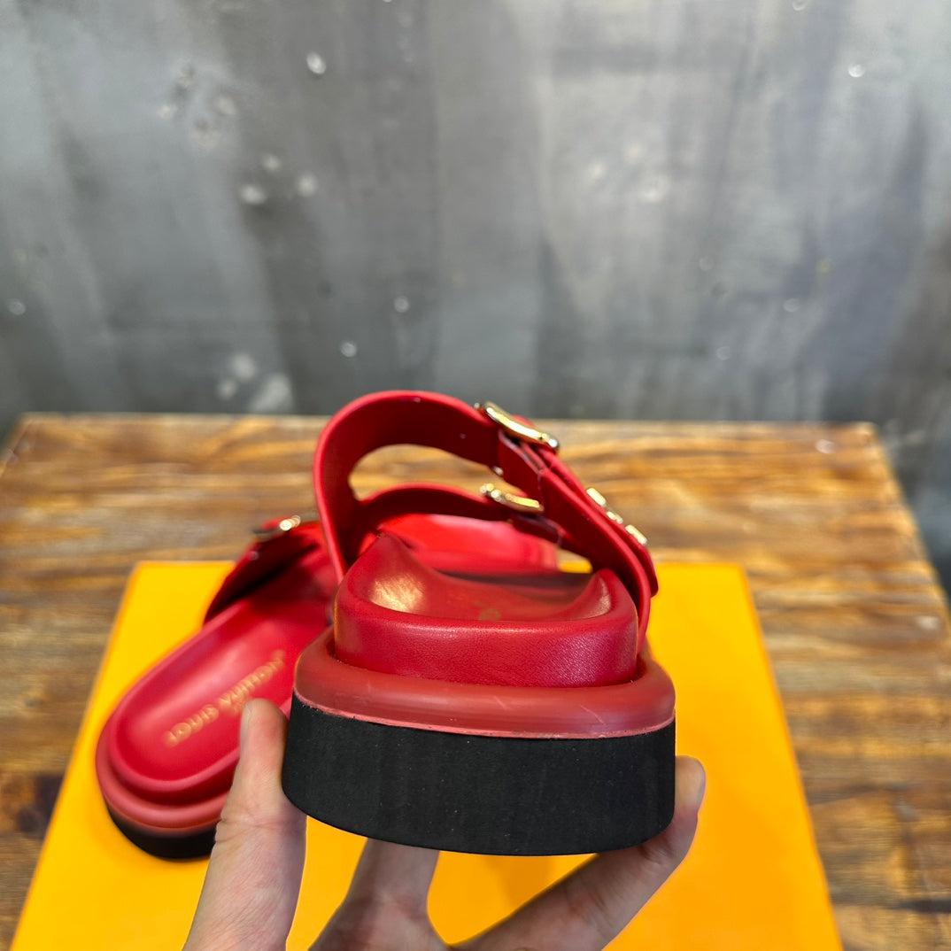 LOUIS VUITTON CHINELO Vintage Red