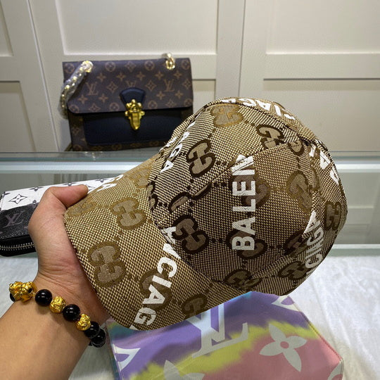 Cap Gucci/Balenciaga