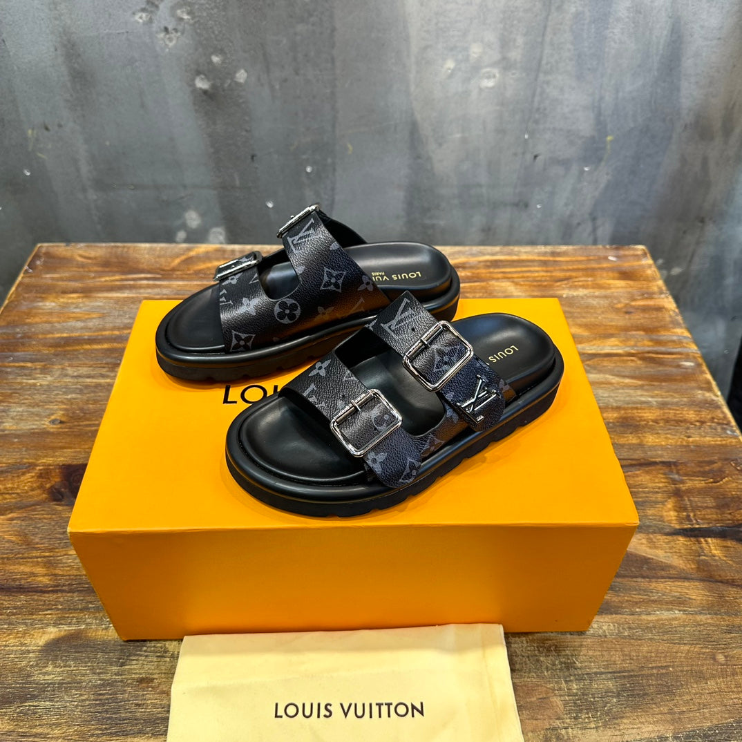 LOUIS VUITTON CHINELO Vintage