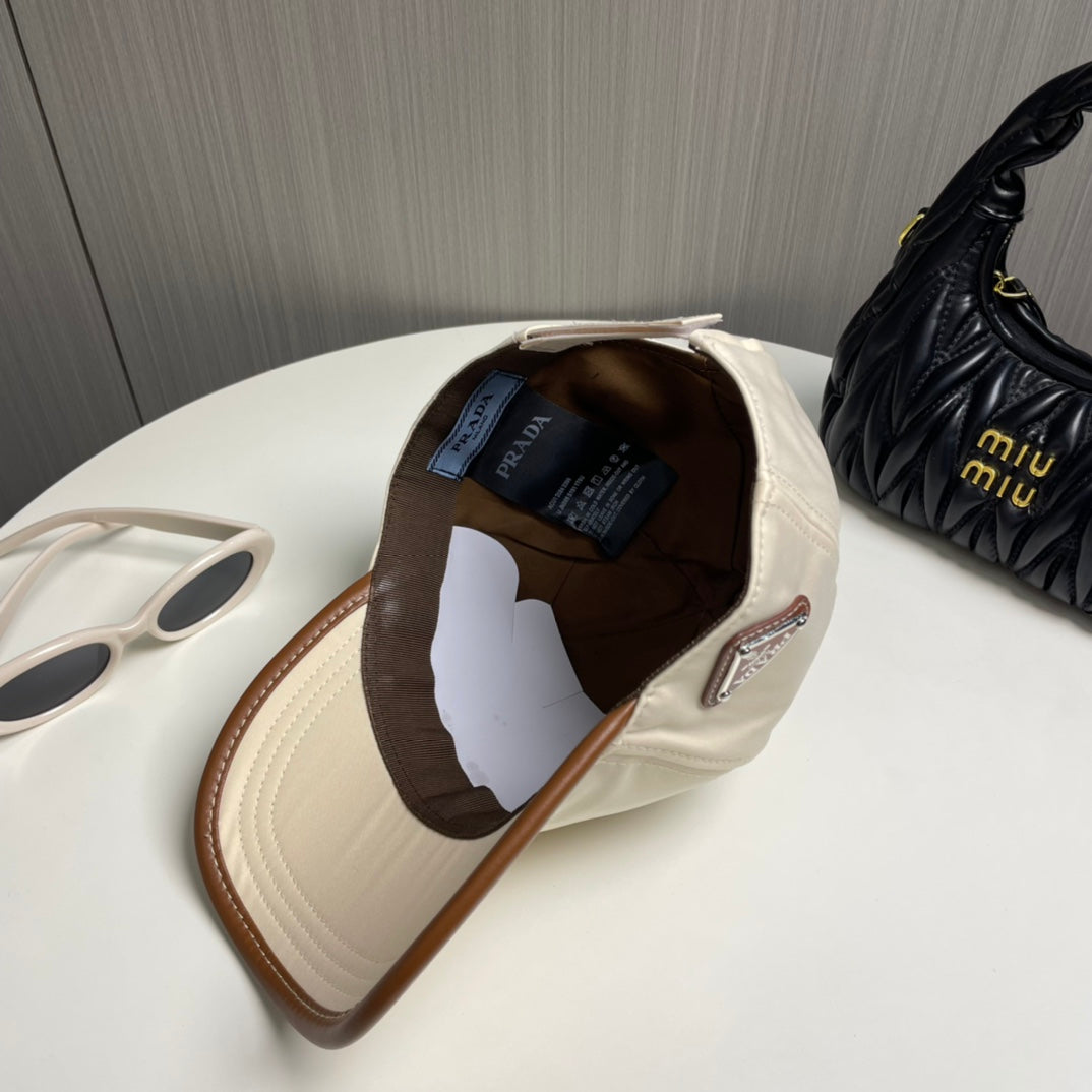 Cap Prada