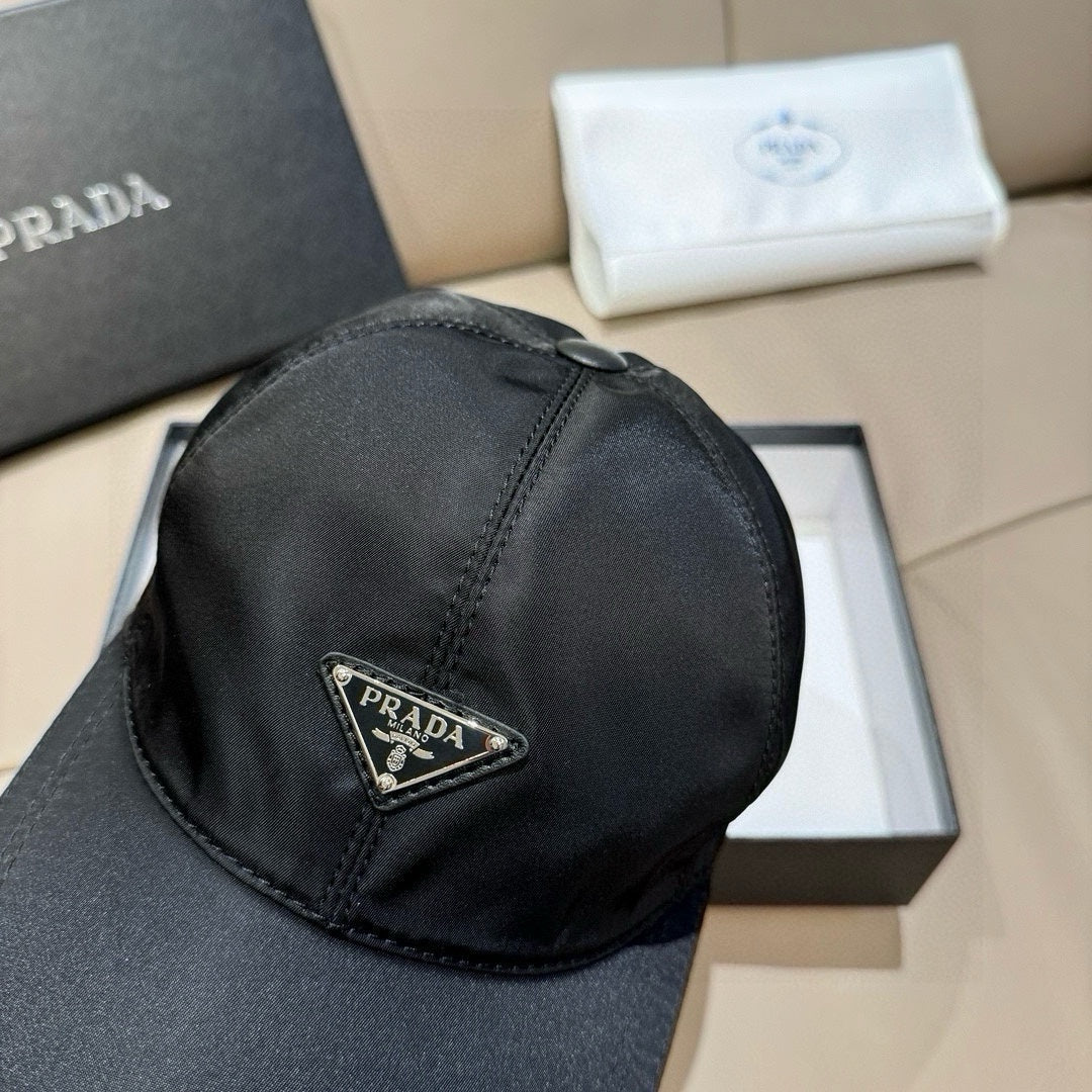 Cap Prada