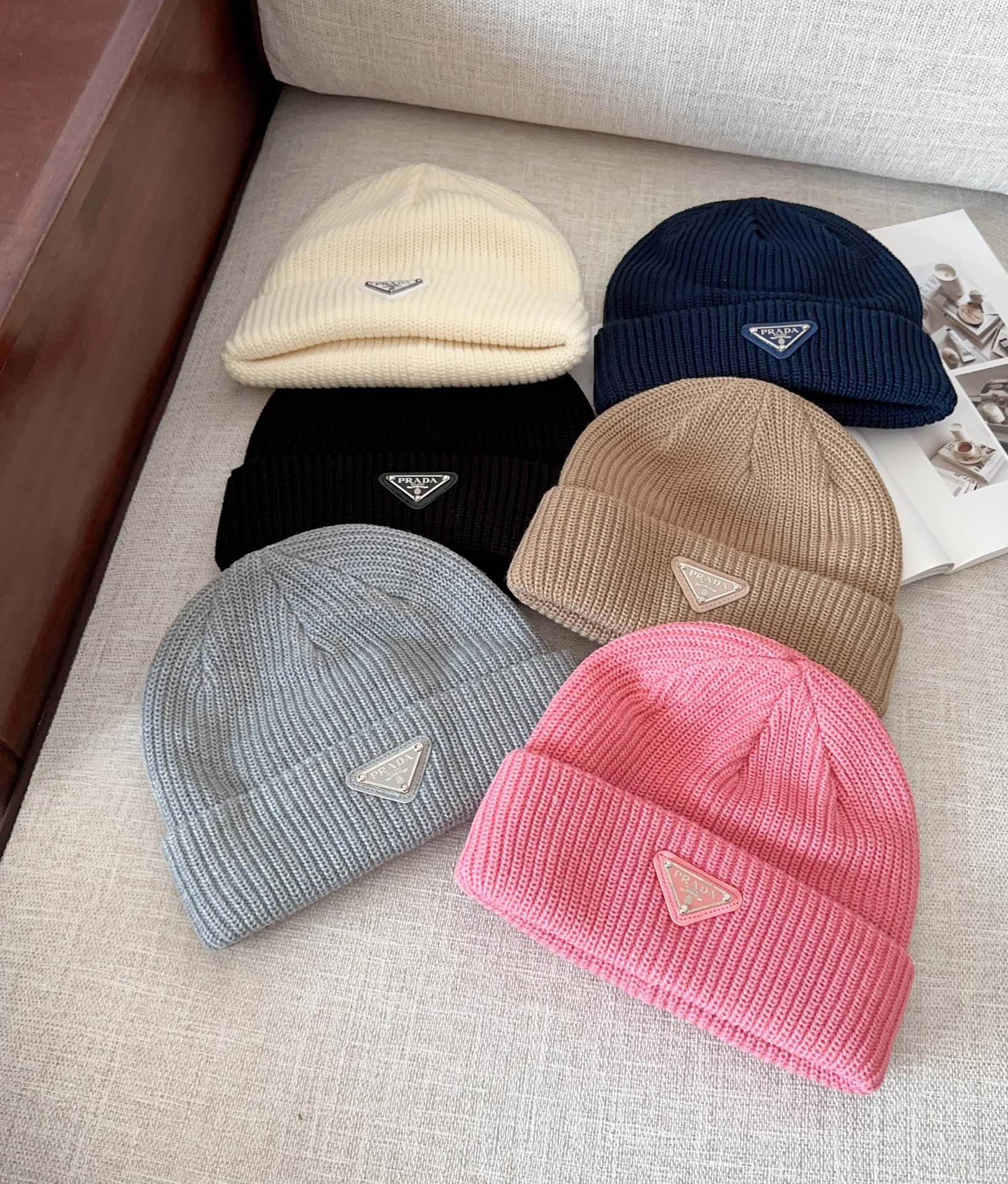 Gorro em lã Prada