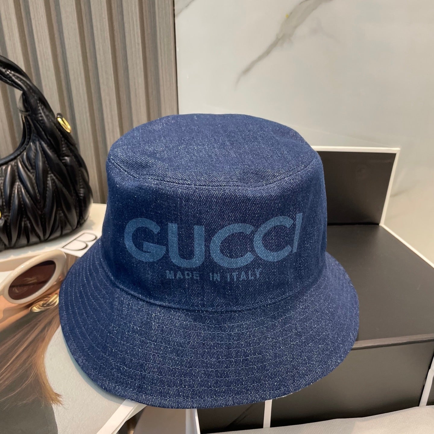 Bucket Gucci