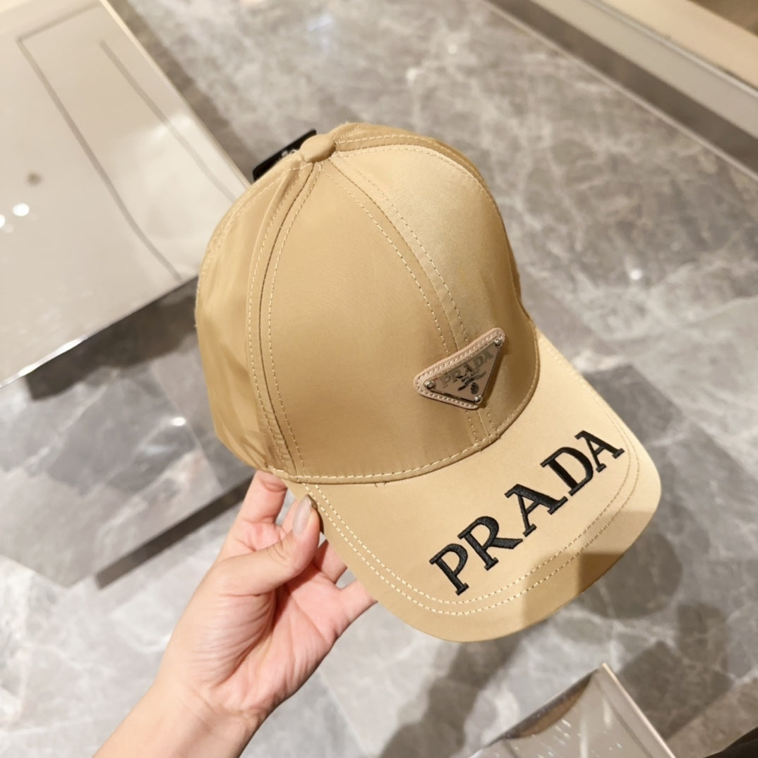 Cap Prada