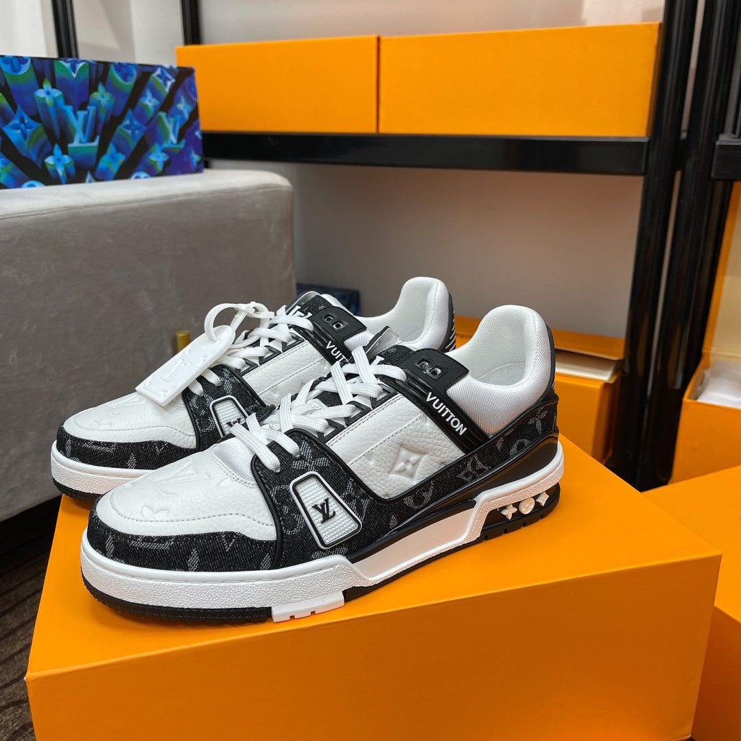 Lv Trainer