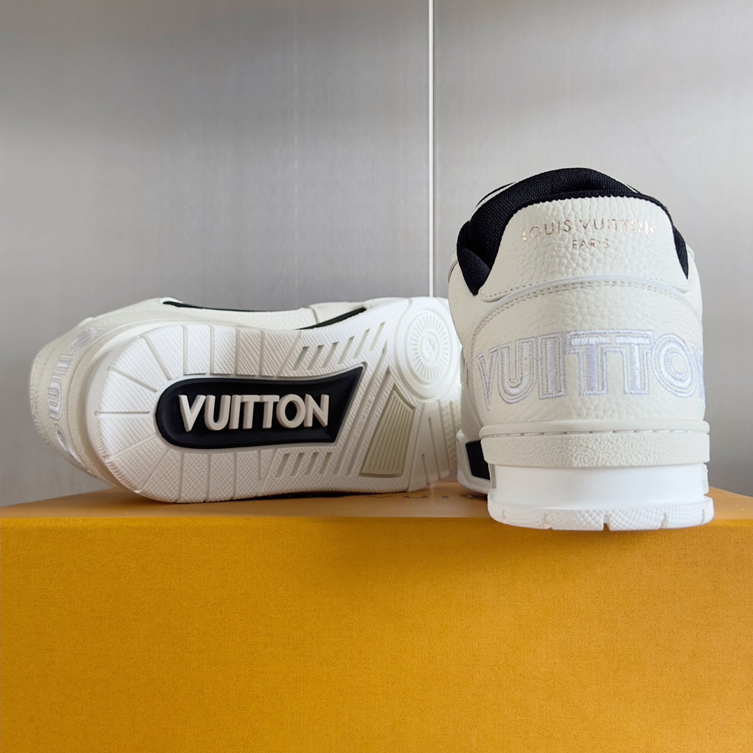 Lv Trainer black