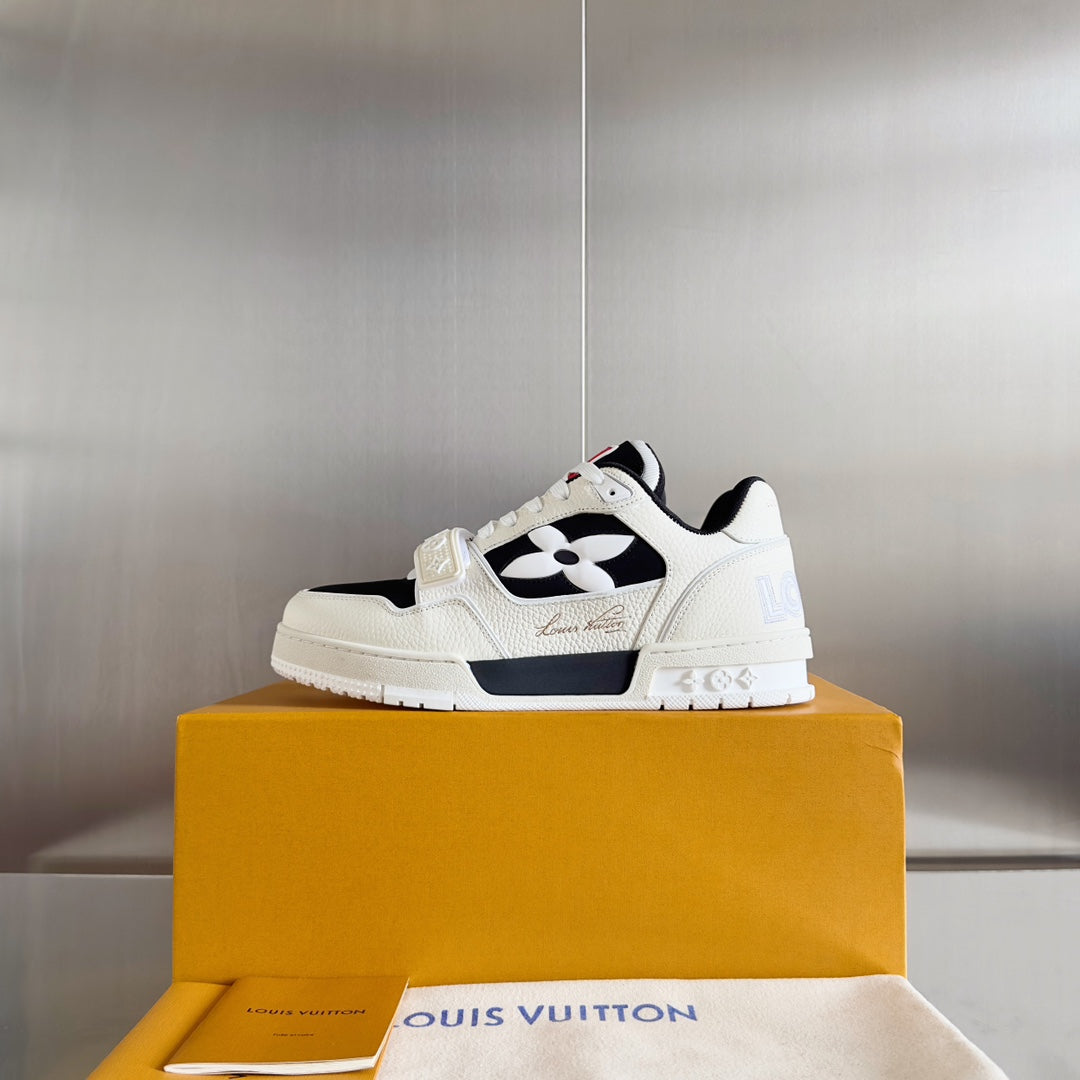 Lv Trainer black