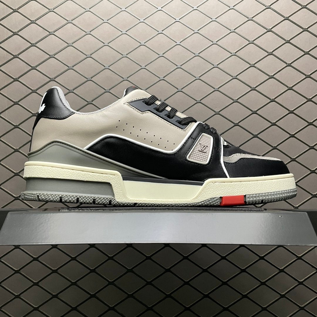 Lv Trainer