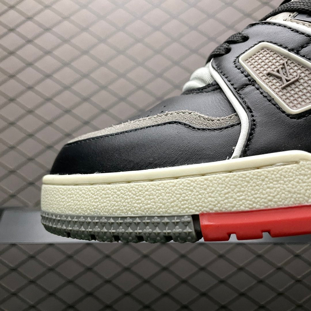 Lv Trainer