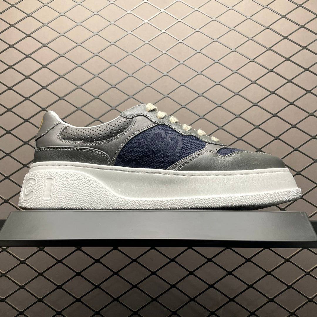 Gucci GG Supreme