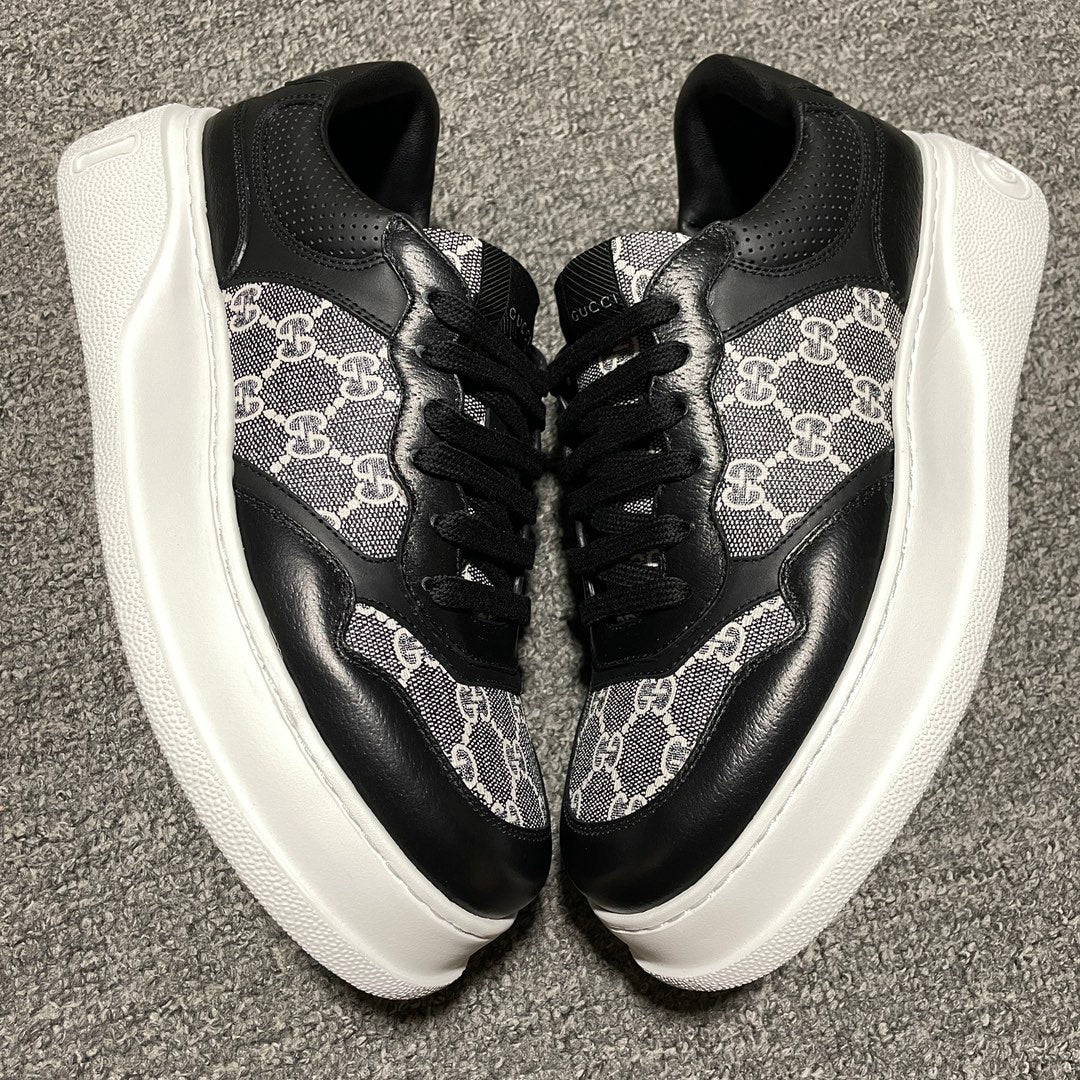 Gucci GG Supreme