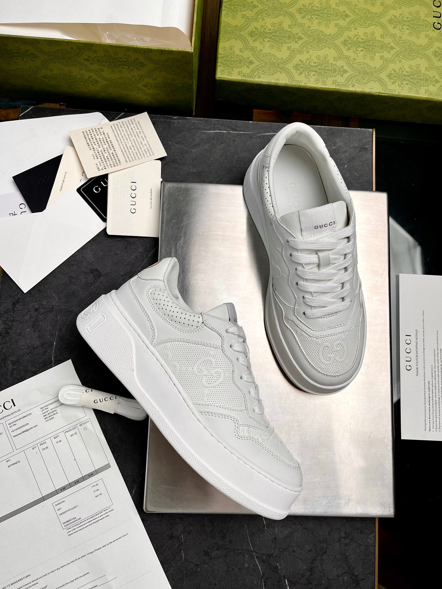 Gucci GG Supreme