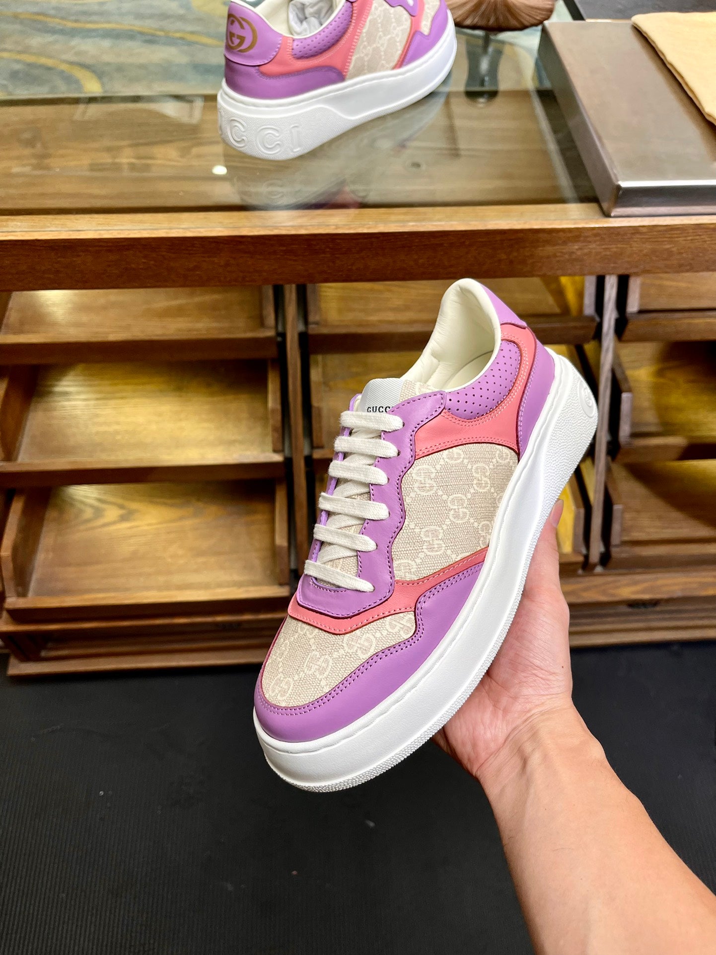 Gucci GG Supreme