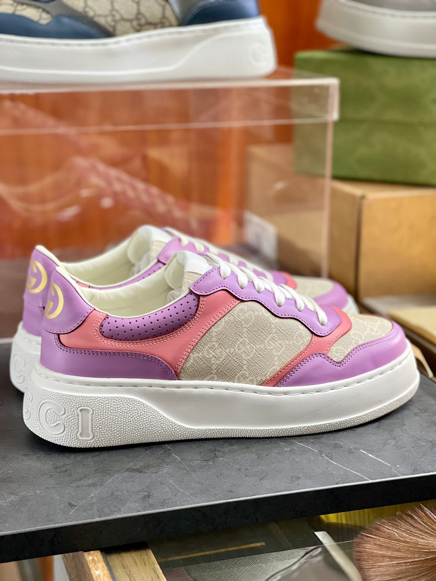 Gucci GG Supreme