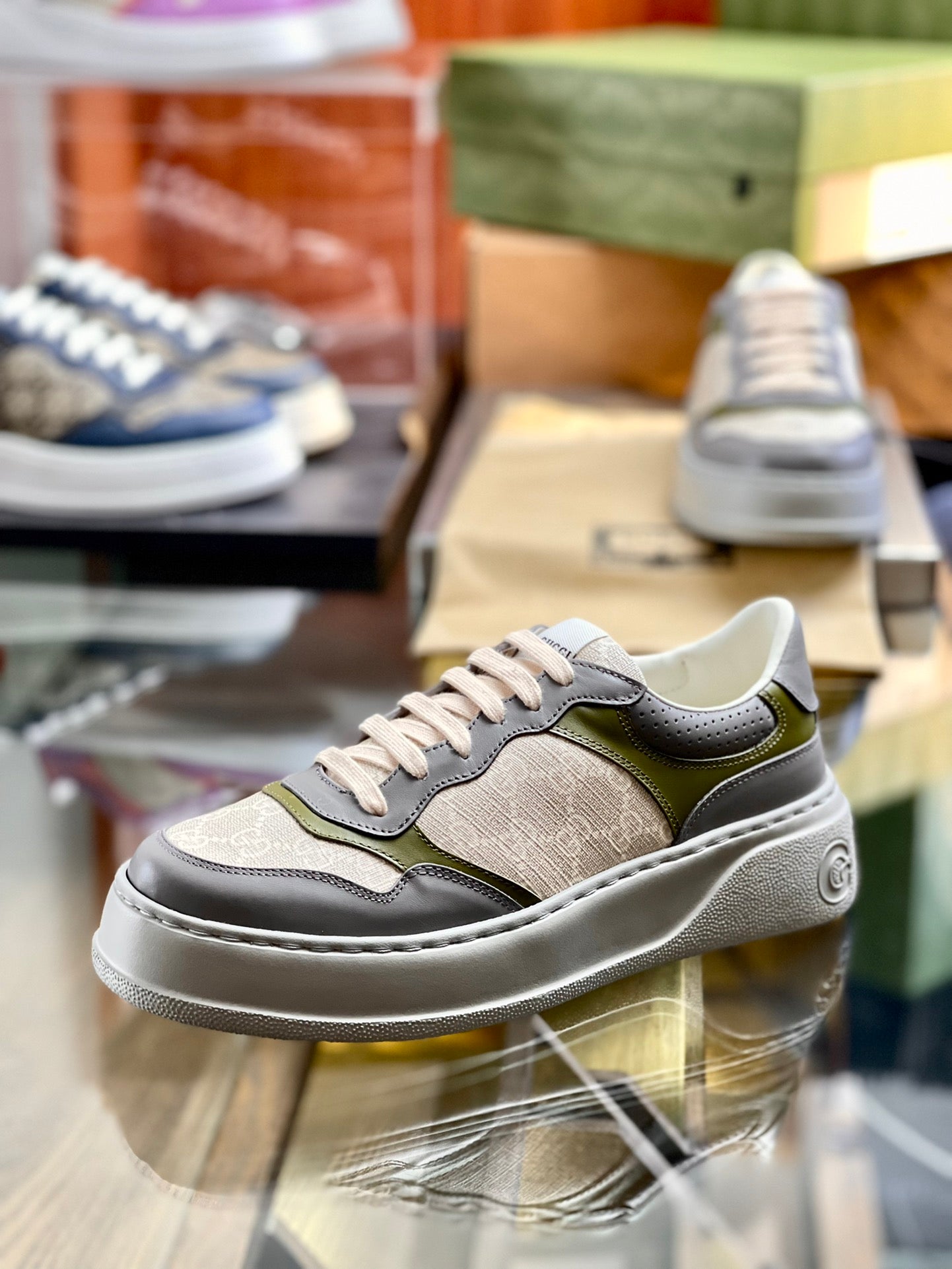 Gucci GG Supreme