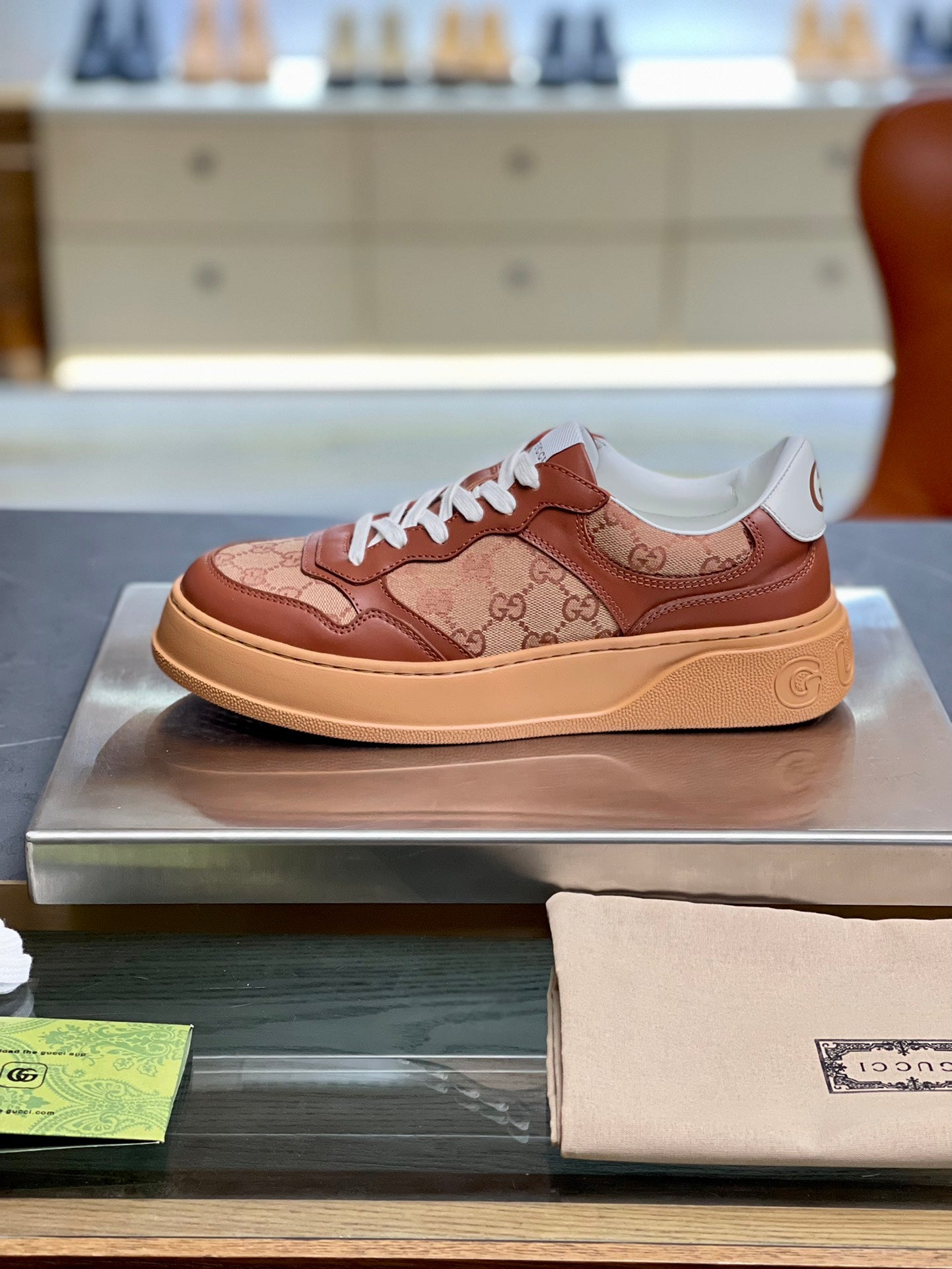 Gucci GG Supreme