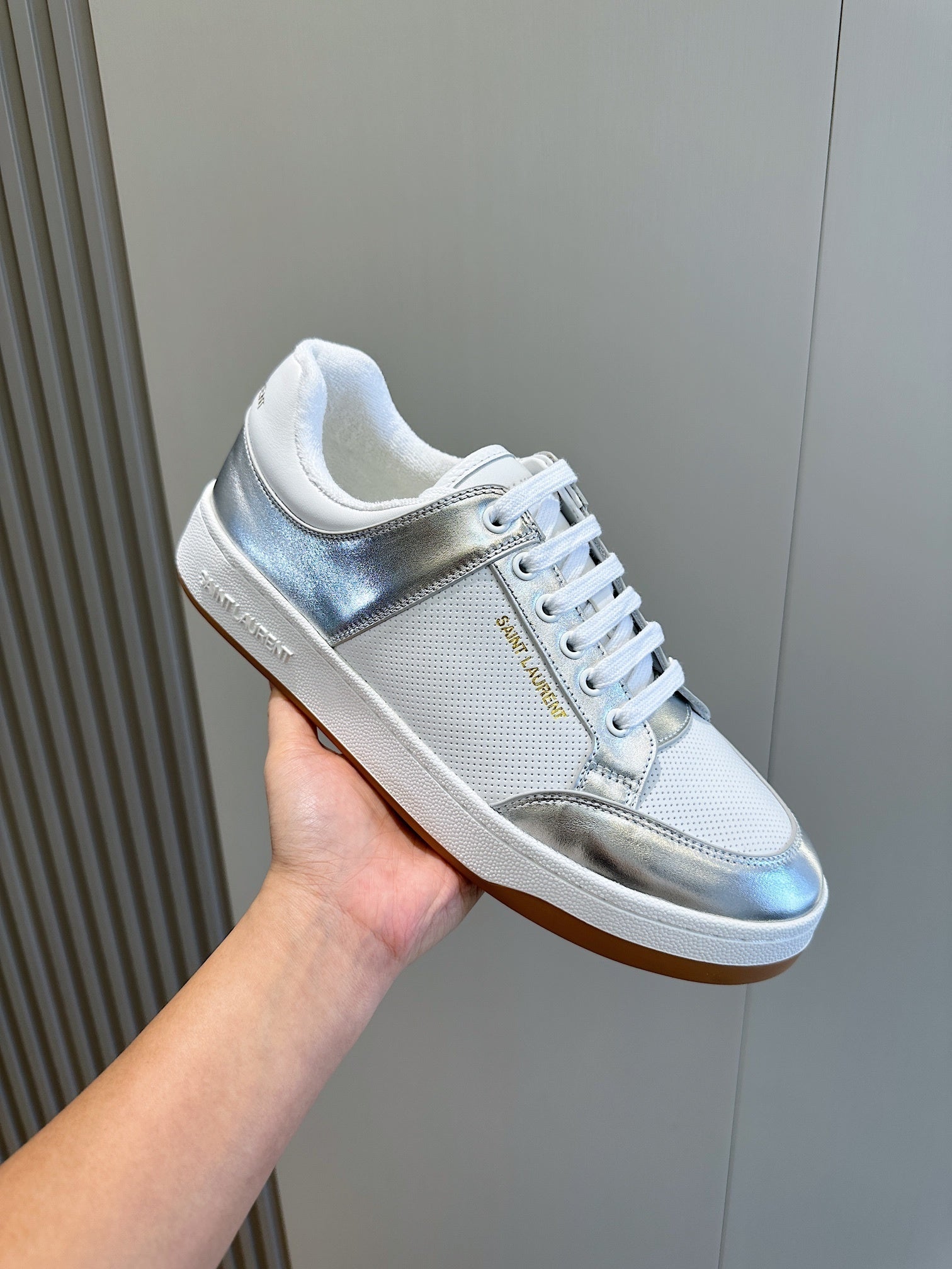 Tênis YSL