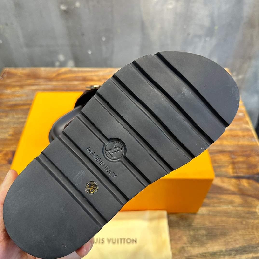 LOUIS VUITTON CHINELO Vintage