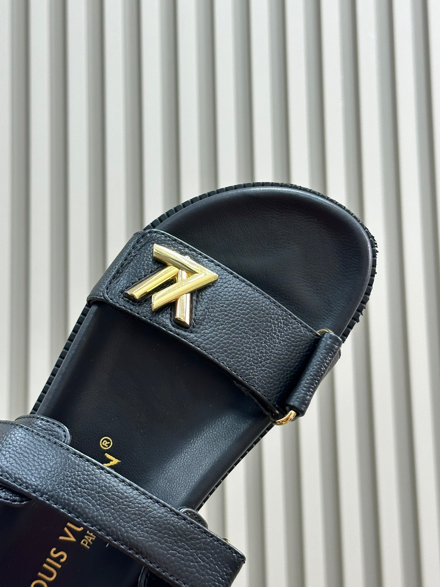 LOUIS VUITTON Sandal Vintange