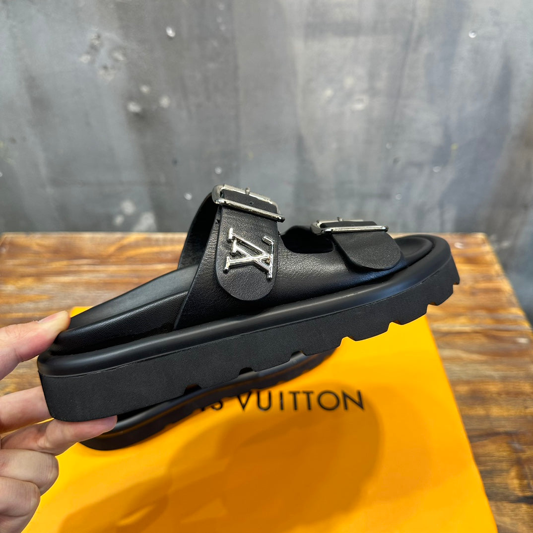 LOUIS VUITTON CHINELO Vintage Black