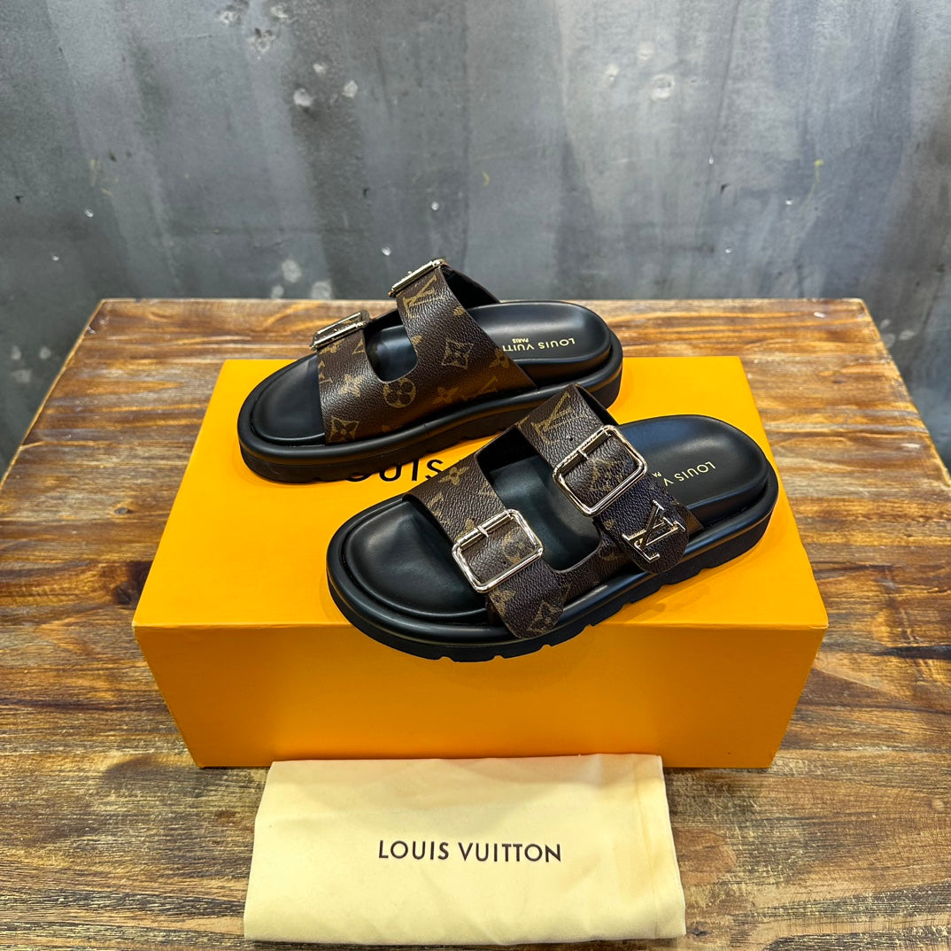 LOUIS VUITTON CHINELO Vintage