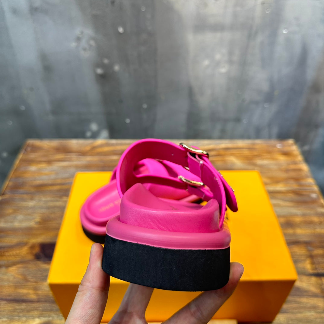 LOUIS VUITTON CHINELO Vintage Pink