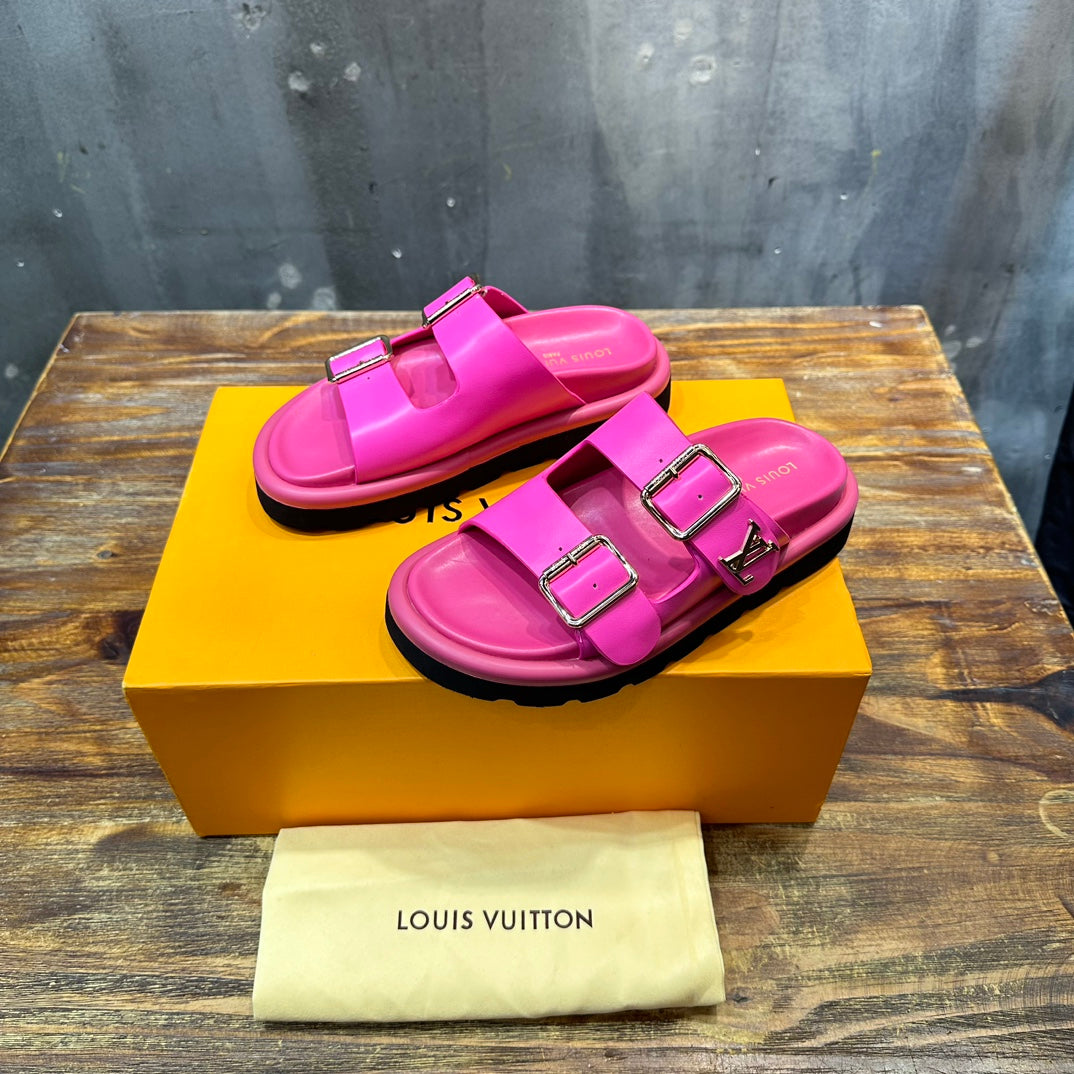 LOUIS VUITTON CHINELO Vintage Pink