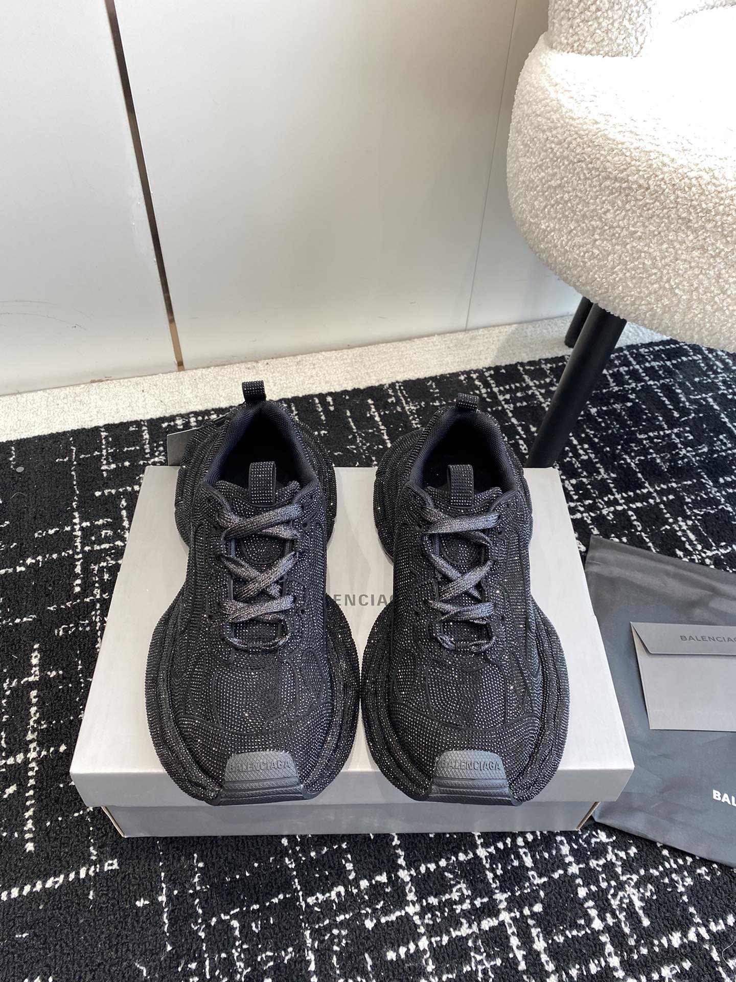 BALENCIAGA TRIPLE S Strass Black