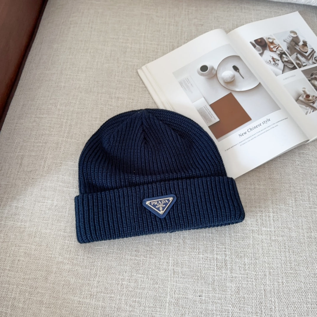 Gorro em lã Prada