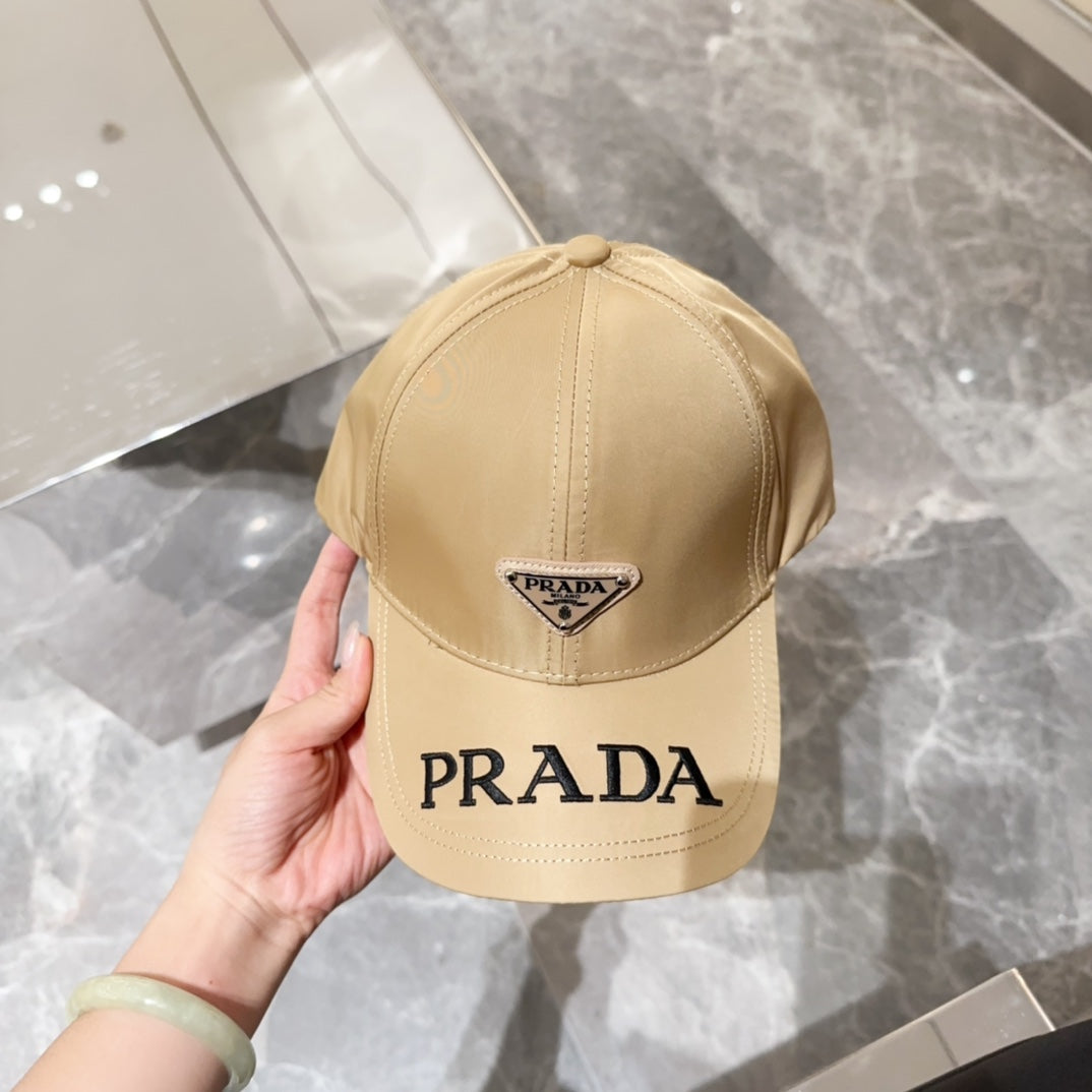 Cap Prada
