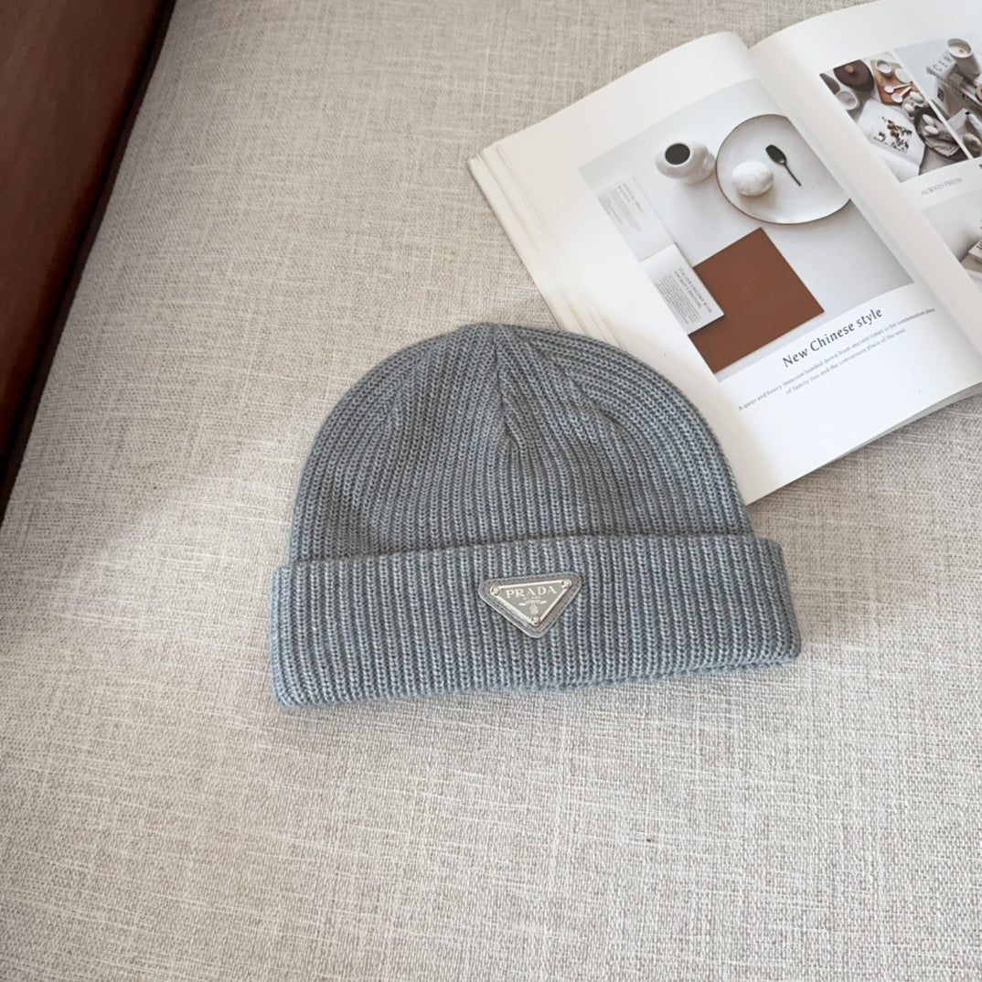 Gorro em lã Prada