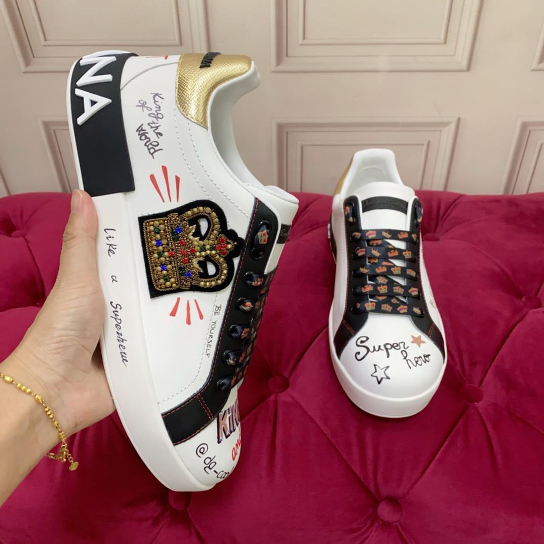 Dolce &amp; Gabbana Portofino Graffiti-Print Sneakers In Black