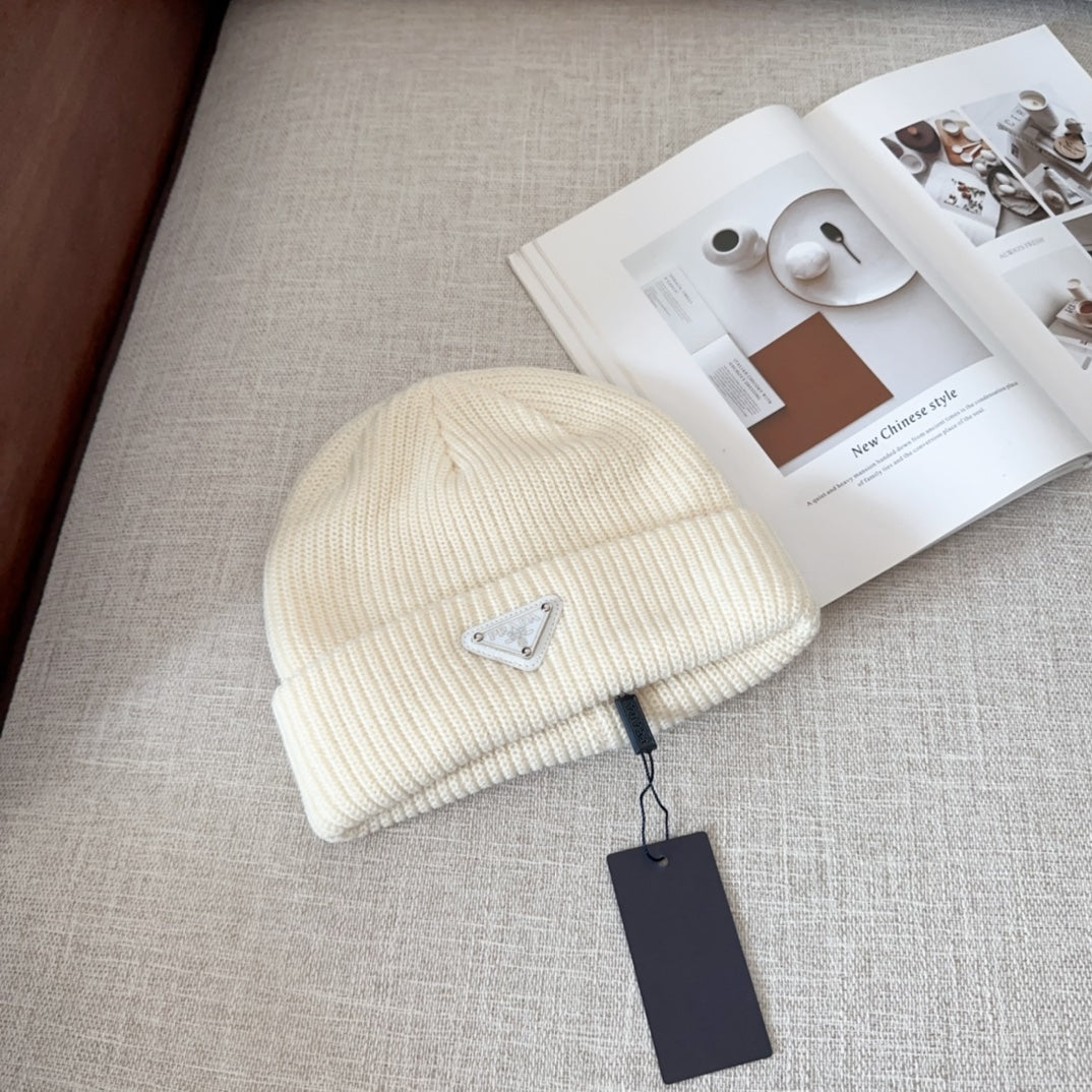Gorro em lã Prada