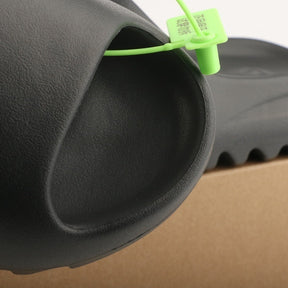 Adidas Yeezy Slide