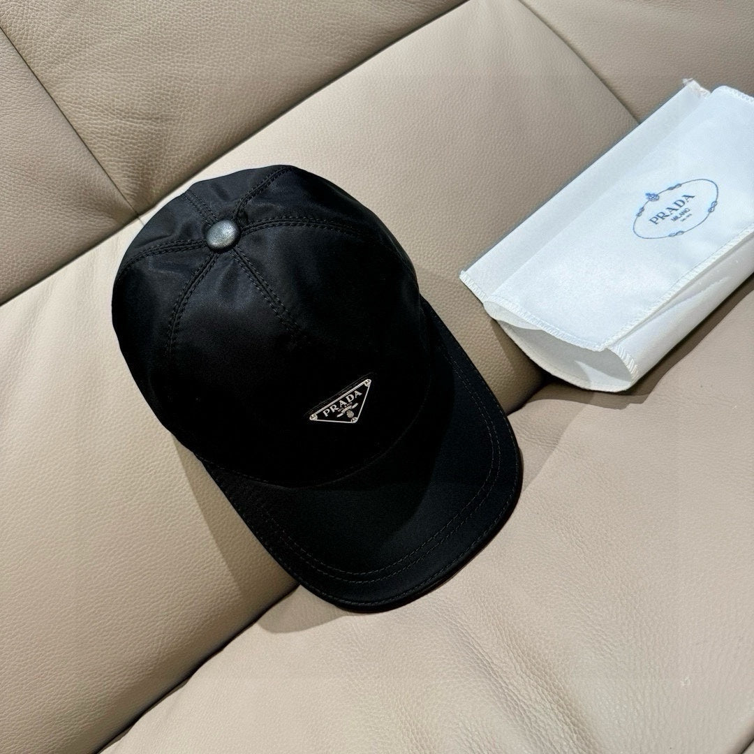 Cap Prada