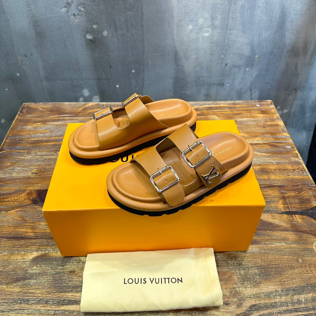 LOUIS VUITTON CHINELO Vintage Camel