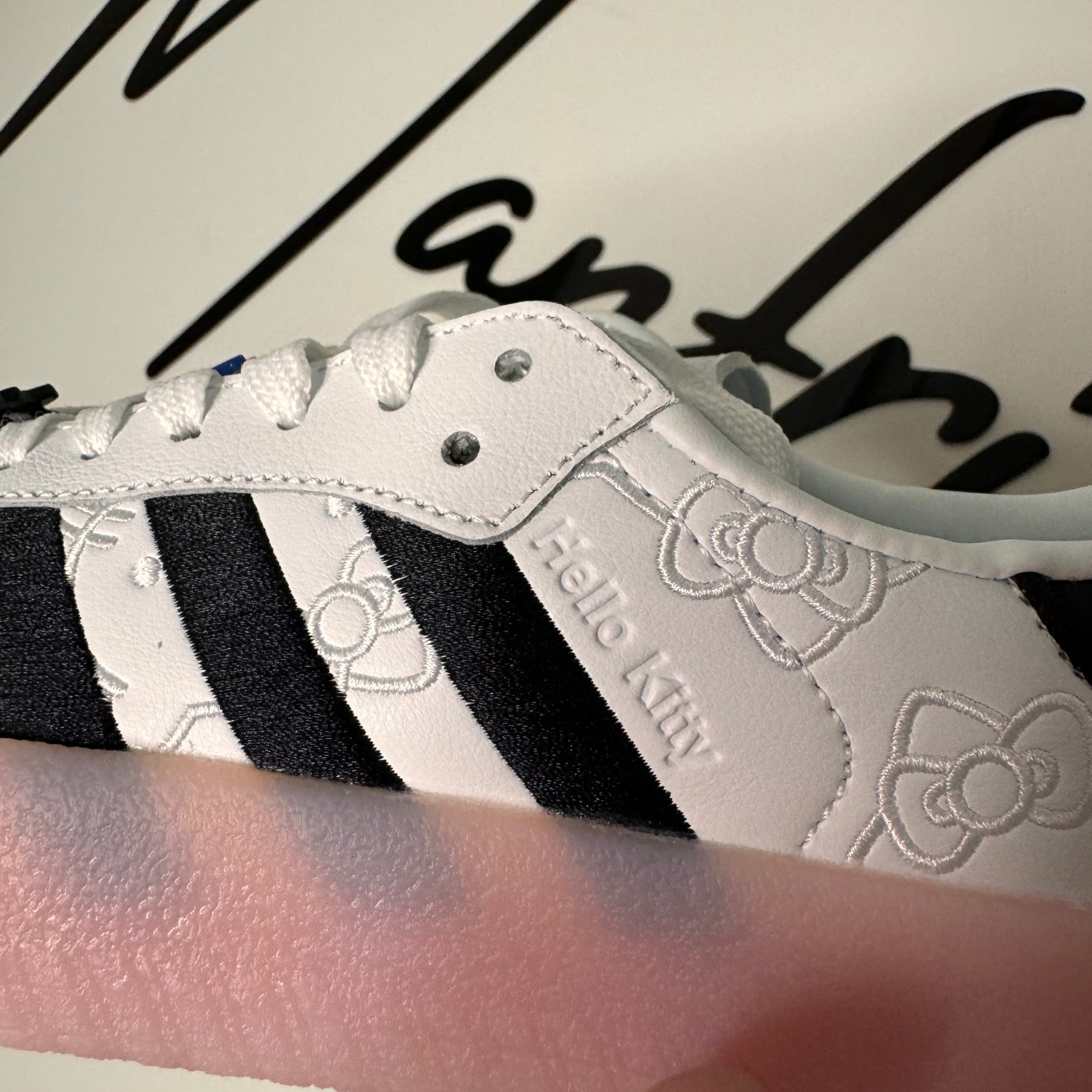 Adidas Samba Hello Kitty