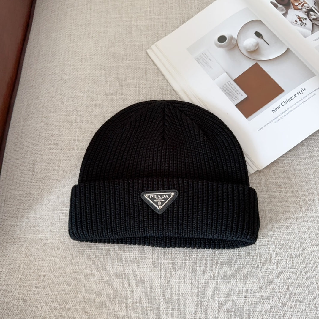 Gorro em lã Prada