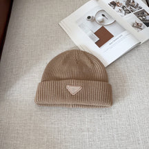 Gorro em lã Prada