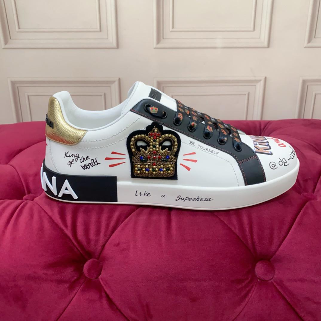 Dolce &amp; Gabbana Portofino Graffiti-Print Sneakers In Black