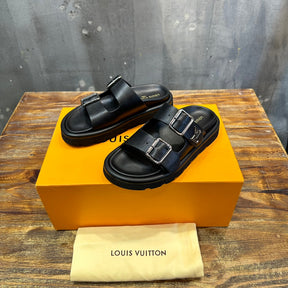 LOUIS VUITTON CHINELO Vintage Black