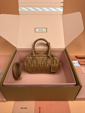 Bolsa miumiu