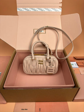 Bolsa miumiu