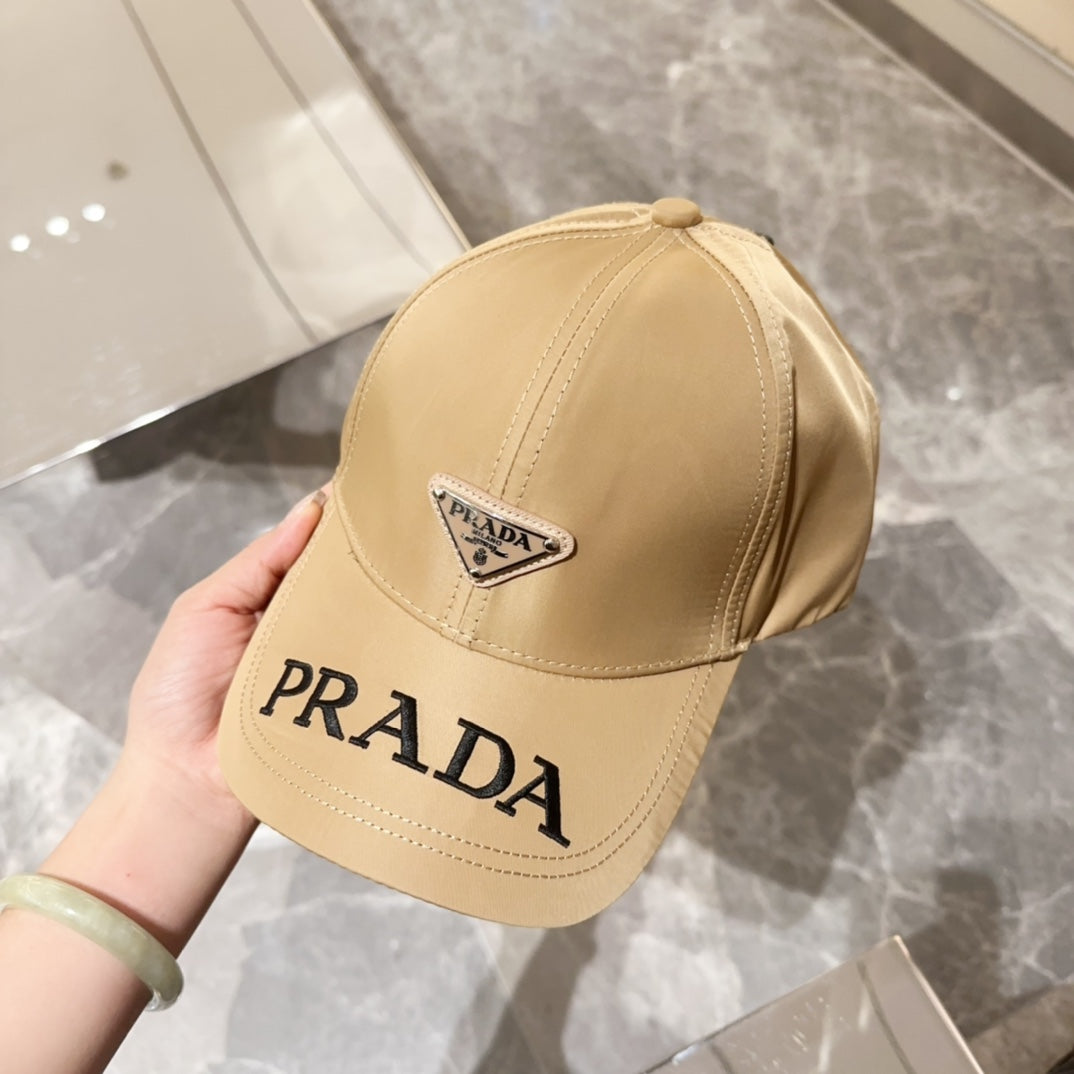 Cap Prada