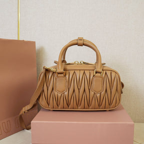 Bolsa miumiu